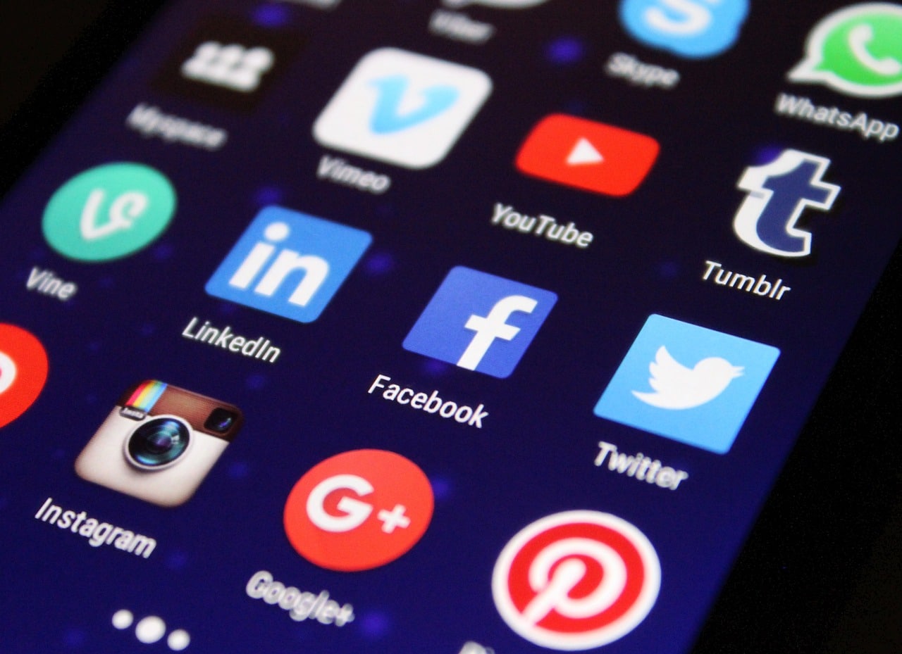 Gestion des médias sociaux : Astuces et meilleures pratiques pour booster votre entreprise